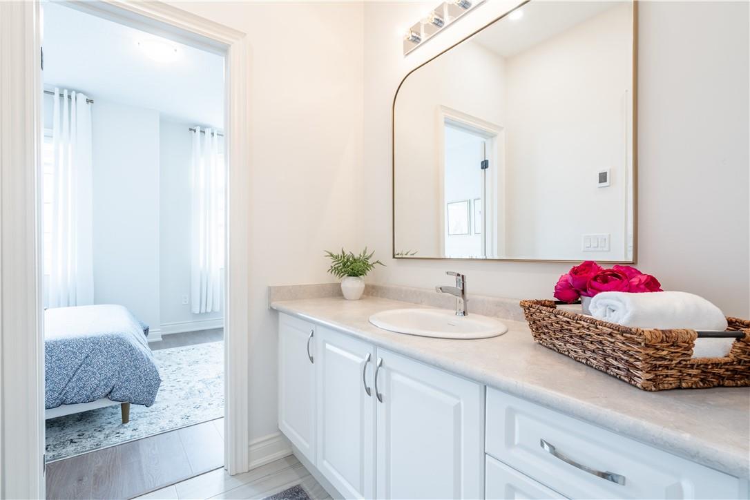 Image of property at 98 Cattail Crescent