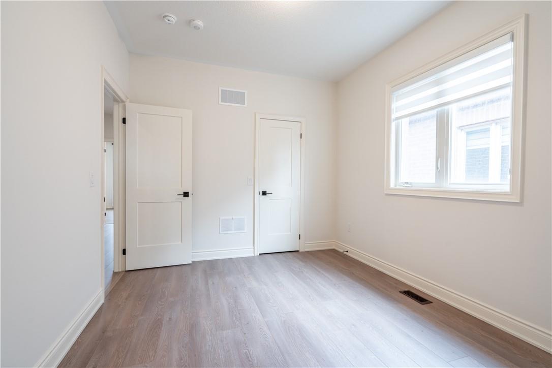 Image of property at 98 Cattail Crescent