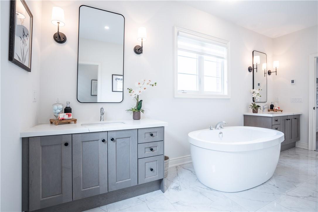 Image of property at 98 Cattail Crescent