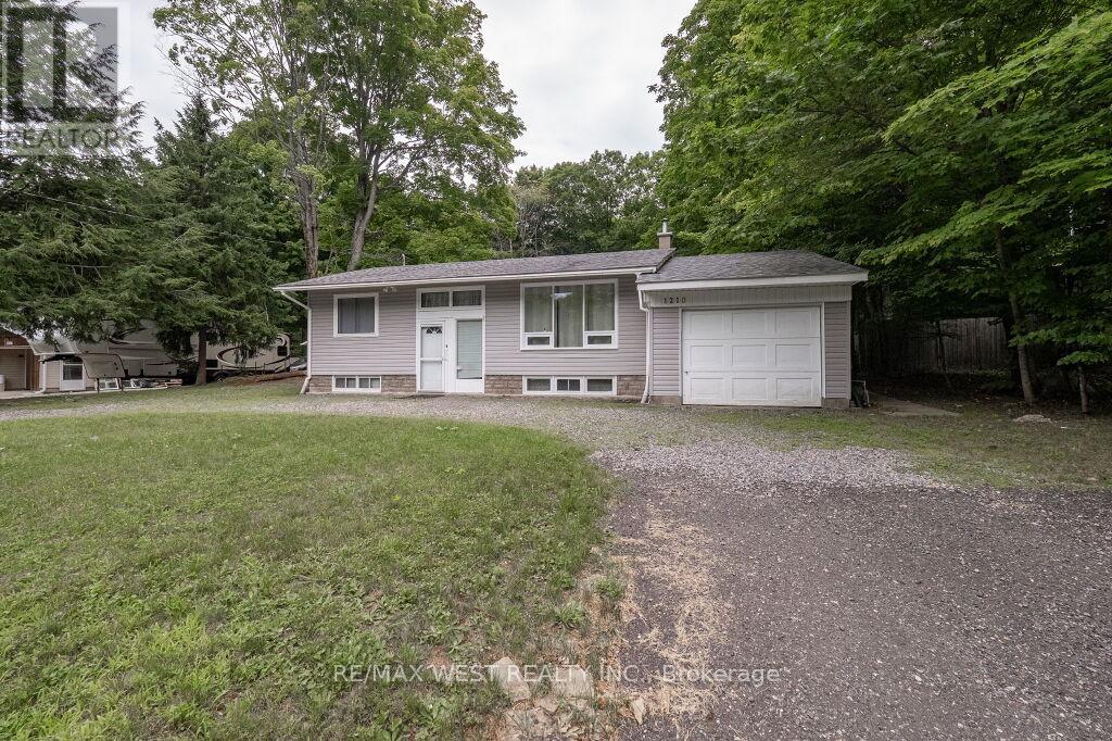 1210 Muskoka Road N, Gravenhurst, Ontario  P1P 1R7 - Photo 2 - X9230671