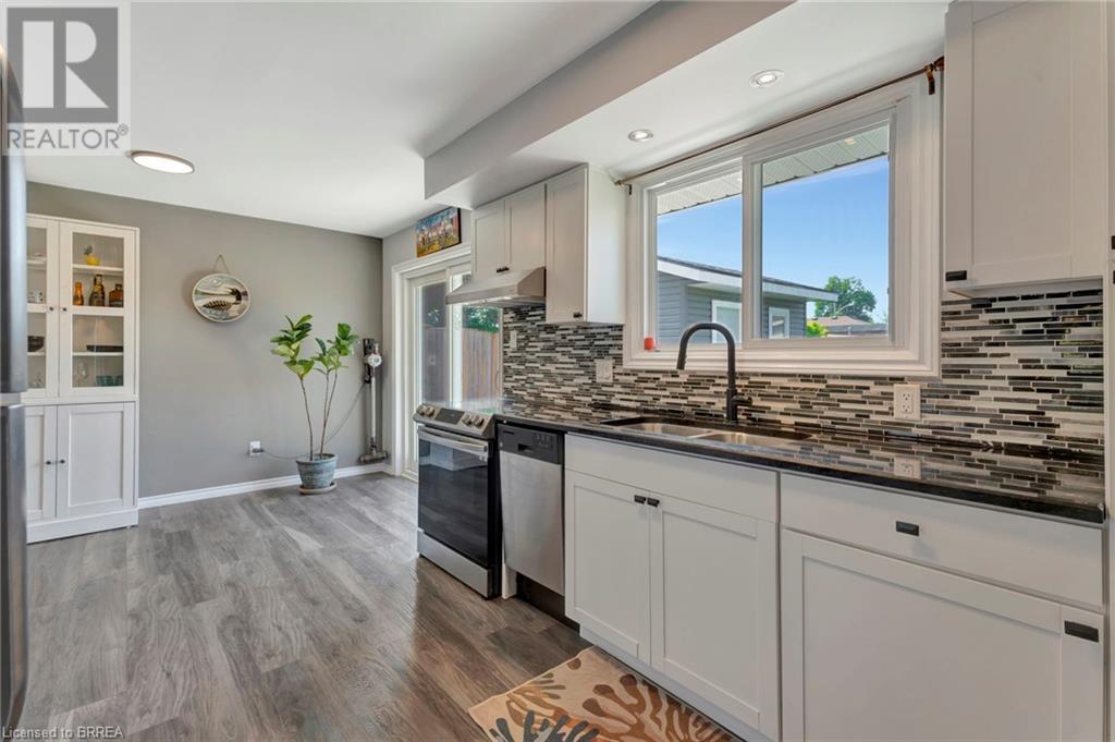 Image of property at 157 FIELDING Crescent