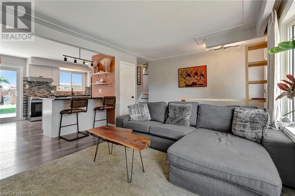 Image of property at 157 FIELDING Crescent