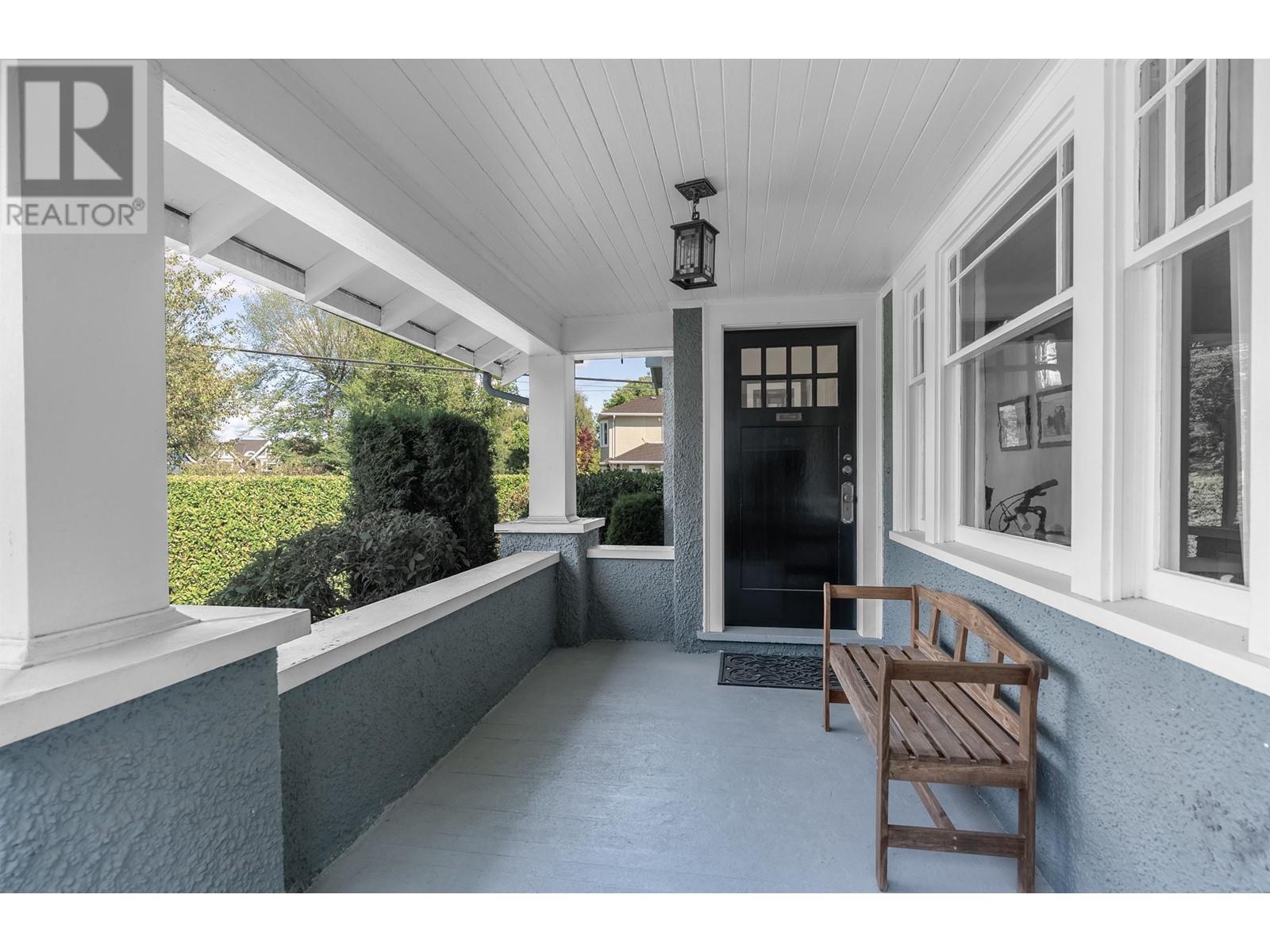 Property at 1120 DEVONSHIRE CRESCENT image 4