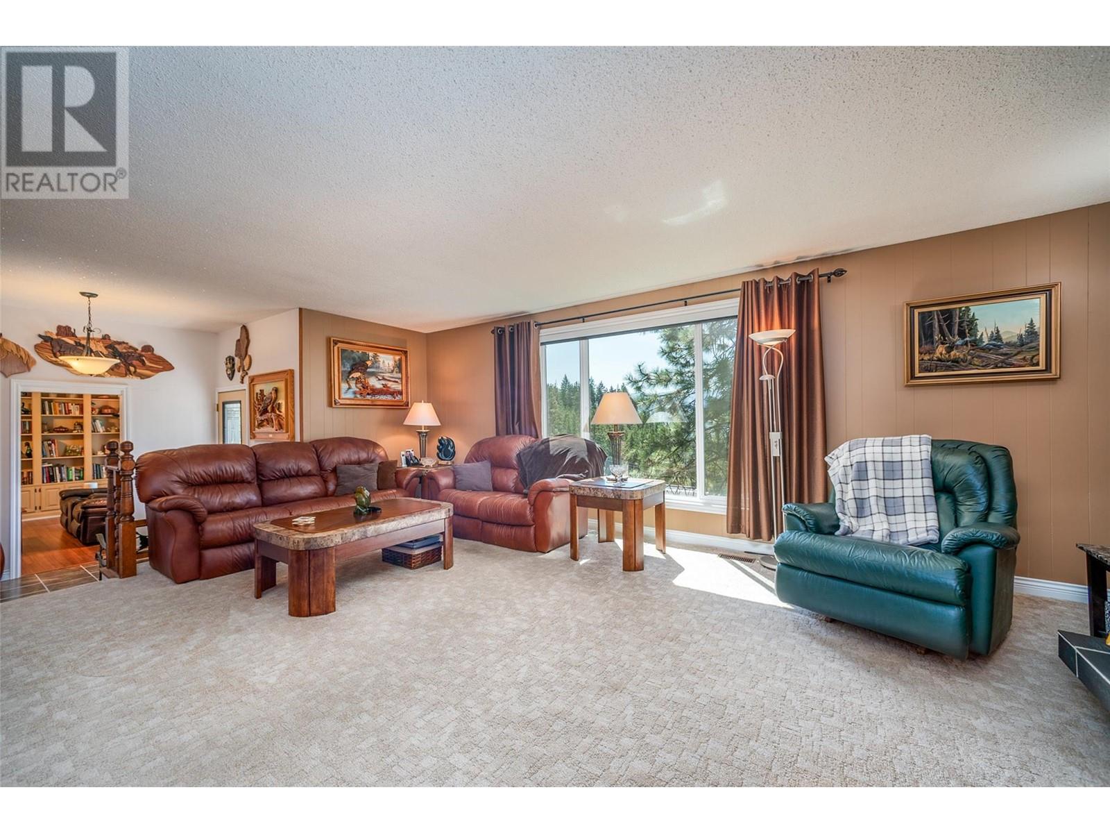 410 Clifton Road Kelowna