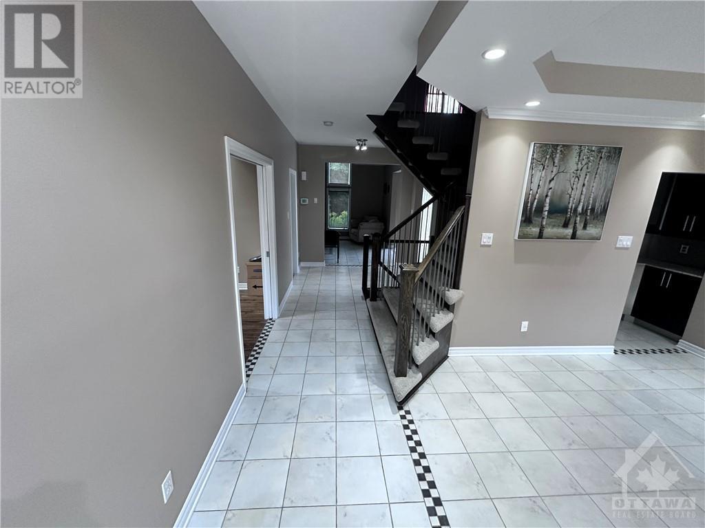 657 Devonwood Circle, Ottawa, Ontario K1T 4E7 - Photo 3 - 1404590