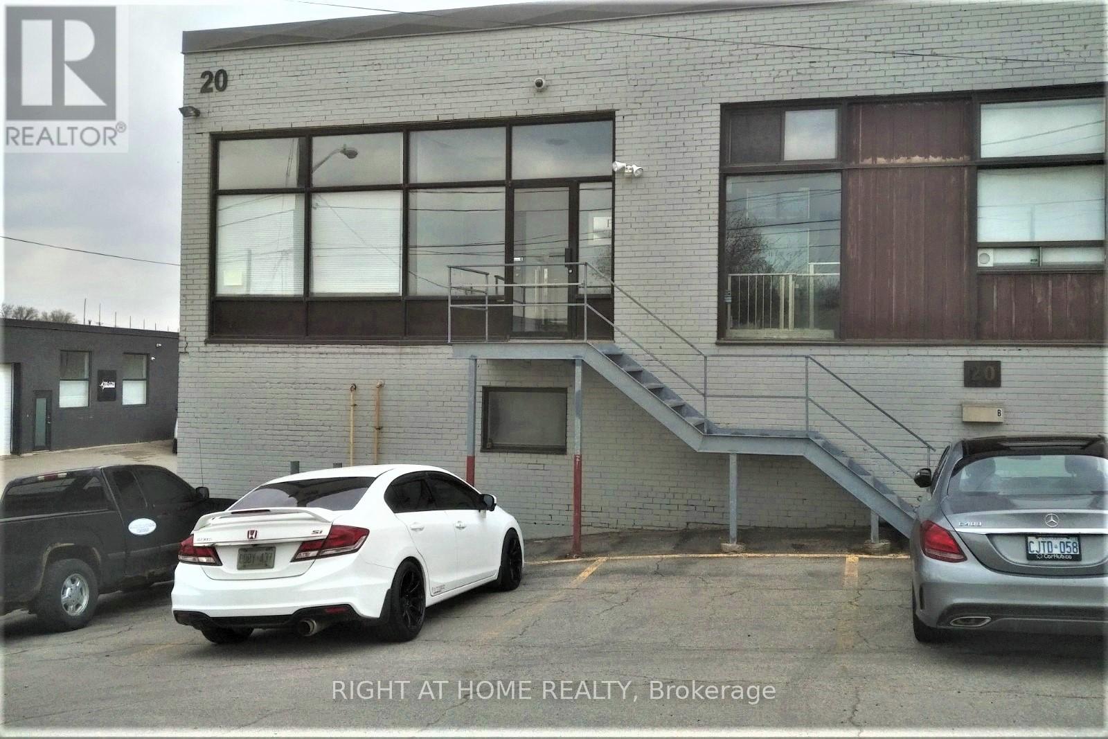 A - 20 Sheffield Street, Toronto (Brookhaven-Amesbury), Ontario  M6M 3E6 - Photo 2 - W9230966