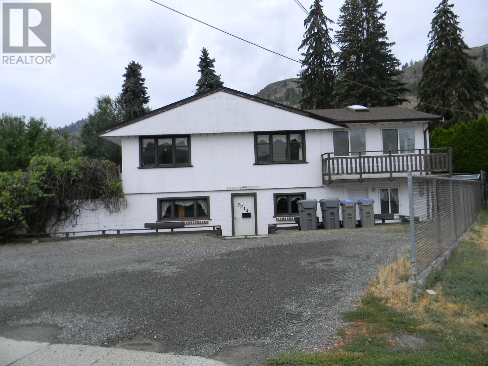 3214 HARGRAVES PLACE, kamloops, British Columbia