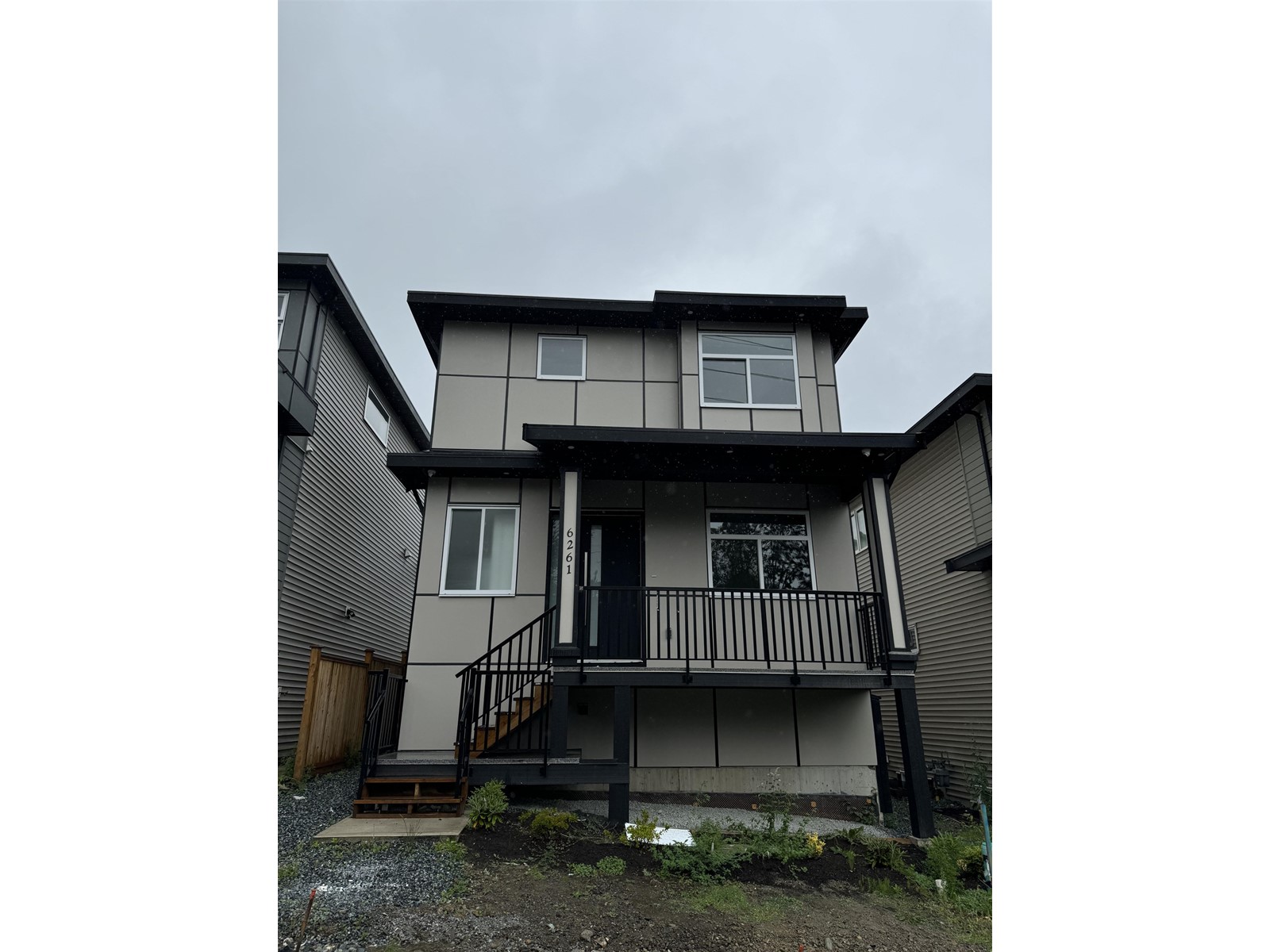 Property at 6261 148 STREET image 1