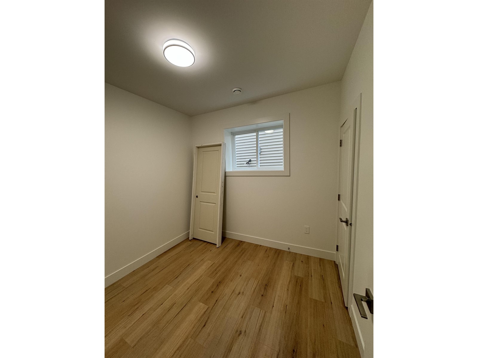 Property at 6261 148 STREET image 4