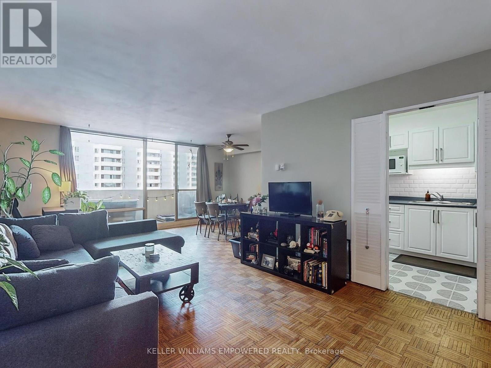 2301 - 5 Massey Square, Toronto, Ontario  M4C 5L6 - Photo 8 - E9231119