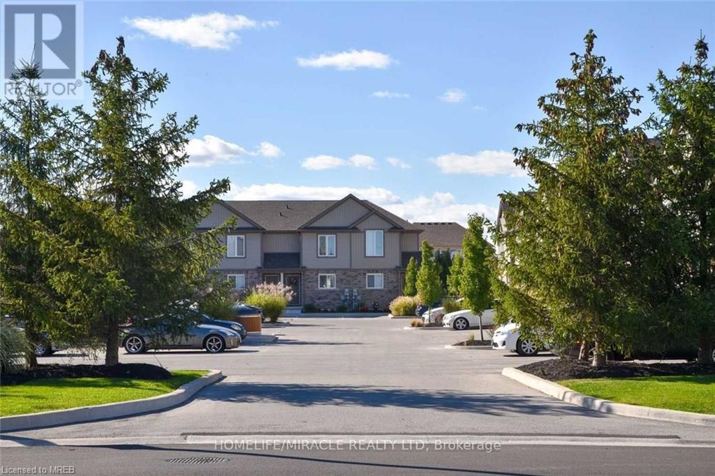 7768 ASCOT CIRCLE Circle Unit# 64, niagara falls, Ontario