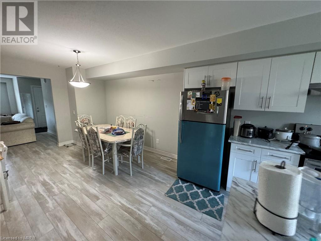 7768 Ascot Circle Circle Unit# 64, Niagara Falls, Ontario  L2H 3P9 - Photo 10 - 40626883