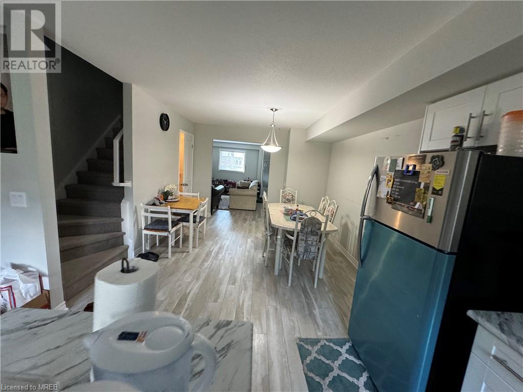 7768 Ascot Circle Circle Unit# 64, Niagara Falls, Ontario  L2H 3P9 - Photo 12 - 40626883