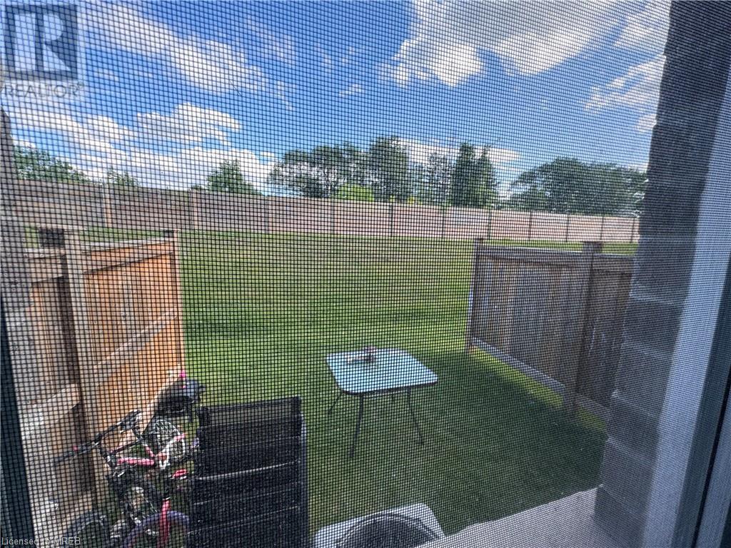 7768 Ascot Circle Circle Unit# 64, Niagara Falls, Ontario  L2H 3P9 - Photo 16 - 40626883