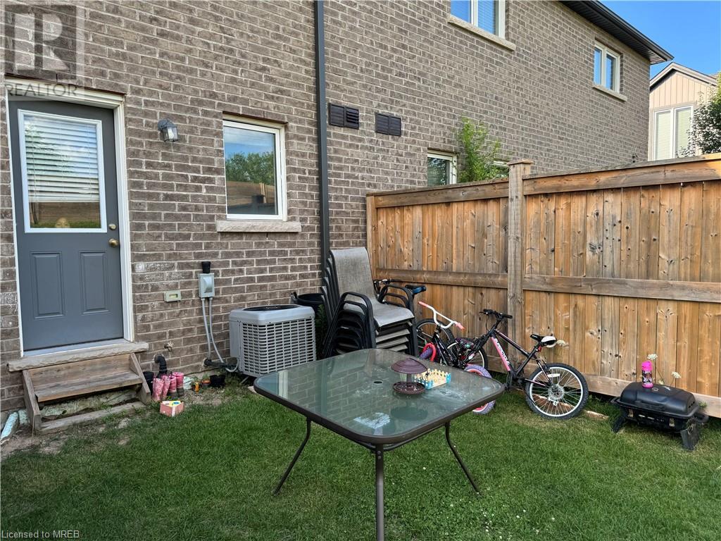 7768 Ascot Circle Circle Unit# 64, Niagara Falls, Ontario  L2H 3P9 - Photo 37 - 40626883