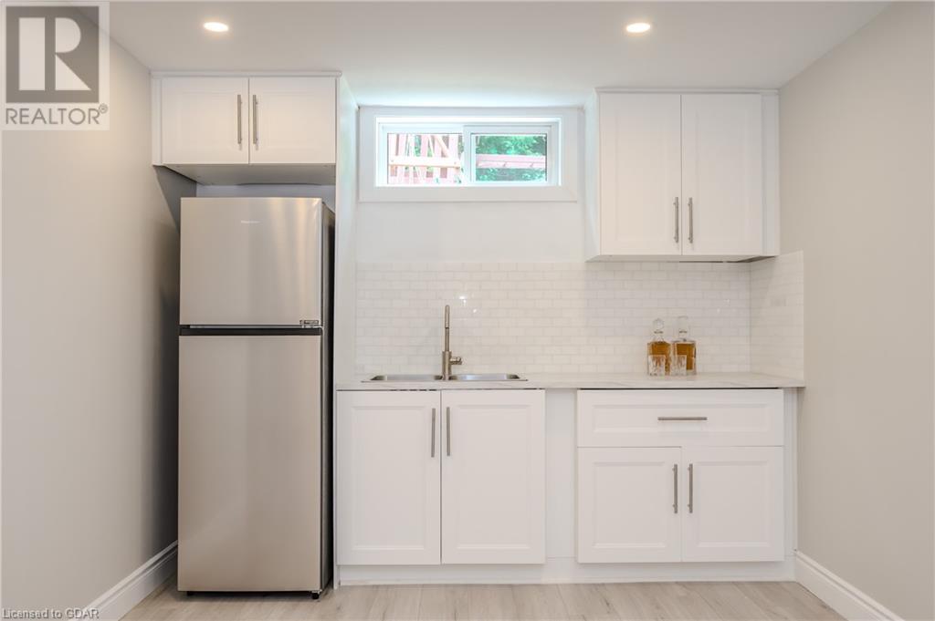 Image of property at 91 THORNHILL Drive