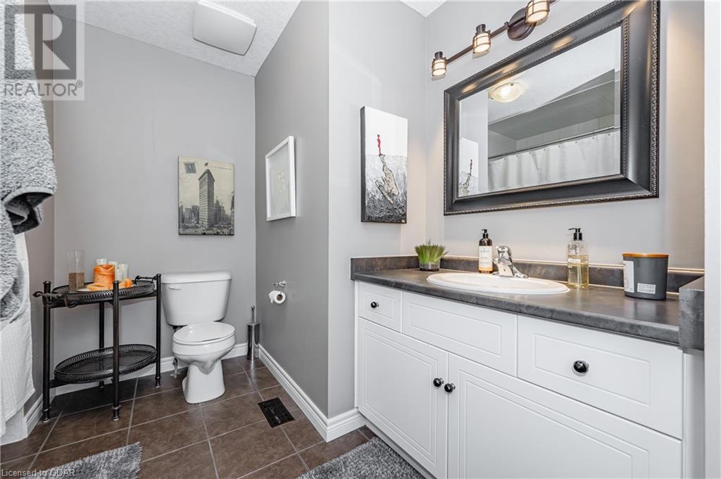 355 Macalister Boulevard Unit# 13, Guelph, Ontario  N1G 0C7 - Photo 26 - 40624396