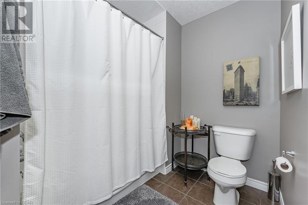 355 Macalister Boulevard Unit# 13, Guelph, Ontario  N1G 0C7 - Photo 27 - 40624396