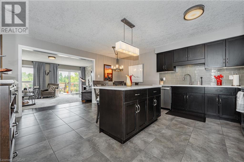 355 Macalister Boulevard Unit# 13, Guelph, Ontario  N1G 0C7 - Photo 6 - 40624396