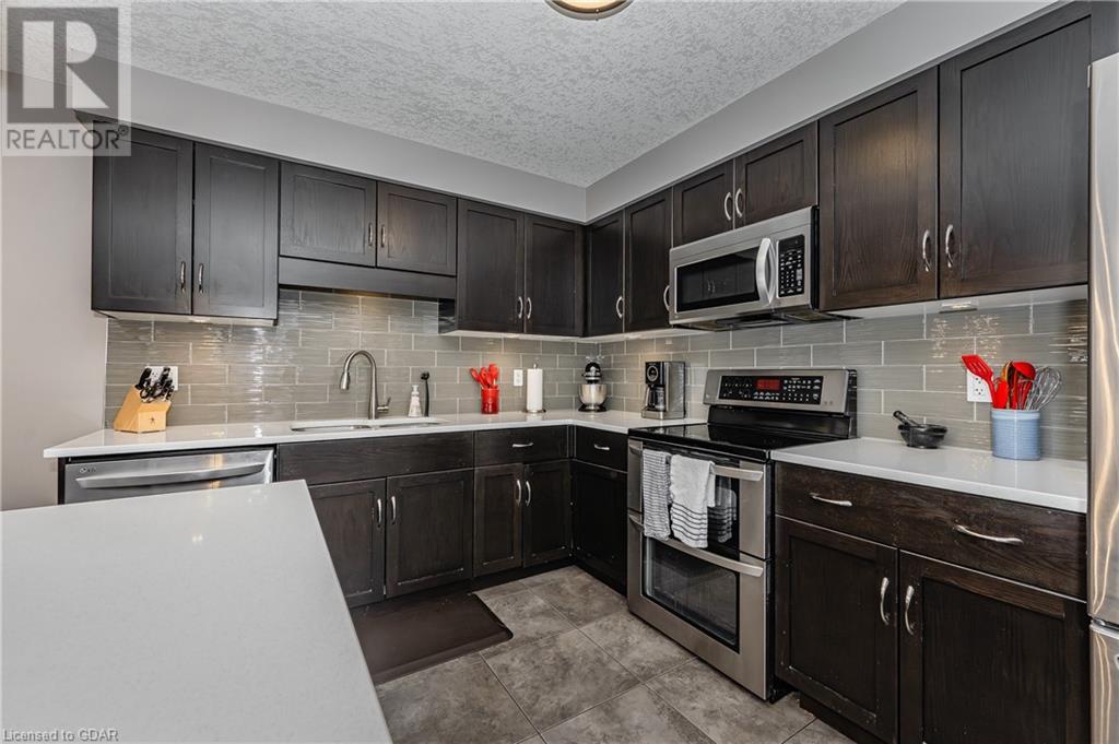 355 Macalister Boulevard Unit# 13, Guelph, Ontario  N1G 0C7 - Photo 9 - 40624396