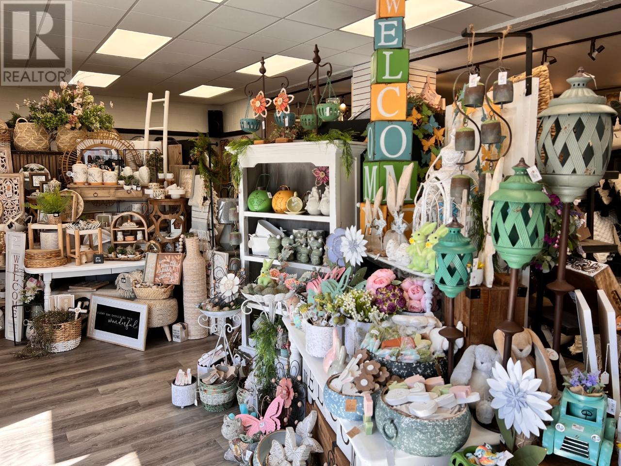 1514 Lorne Street, Kamloops, British Columbia   - Photo 3 - 180090