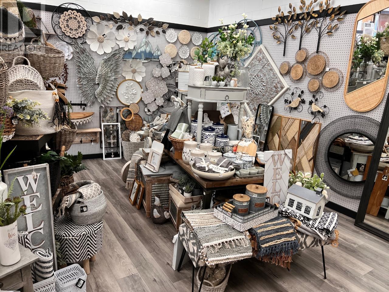 1514 Lorne Street, Kamloops, British Columbia   - Photo 4 - 180090