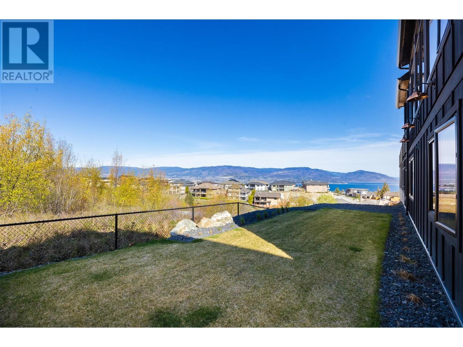 652 Trumpeter Road Kelowna