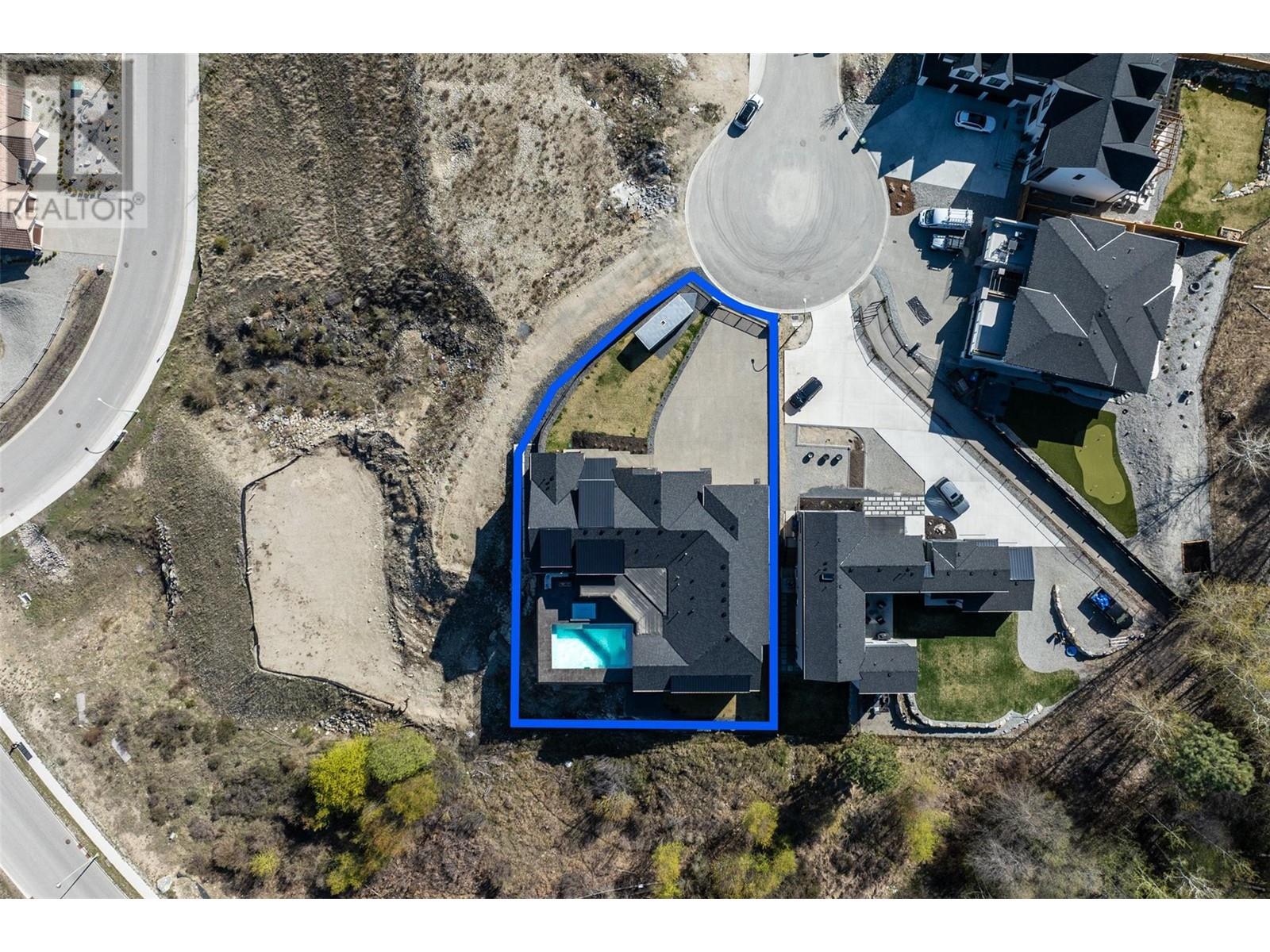 652 Trumpeter Road Kelowna