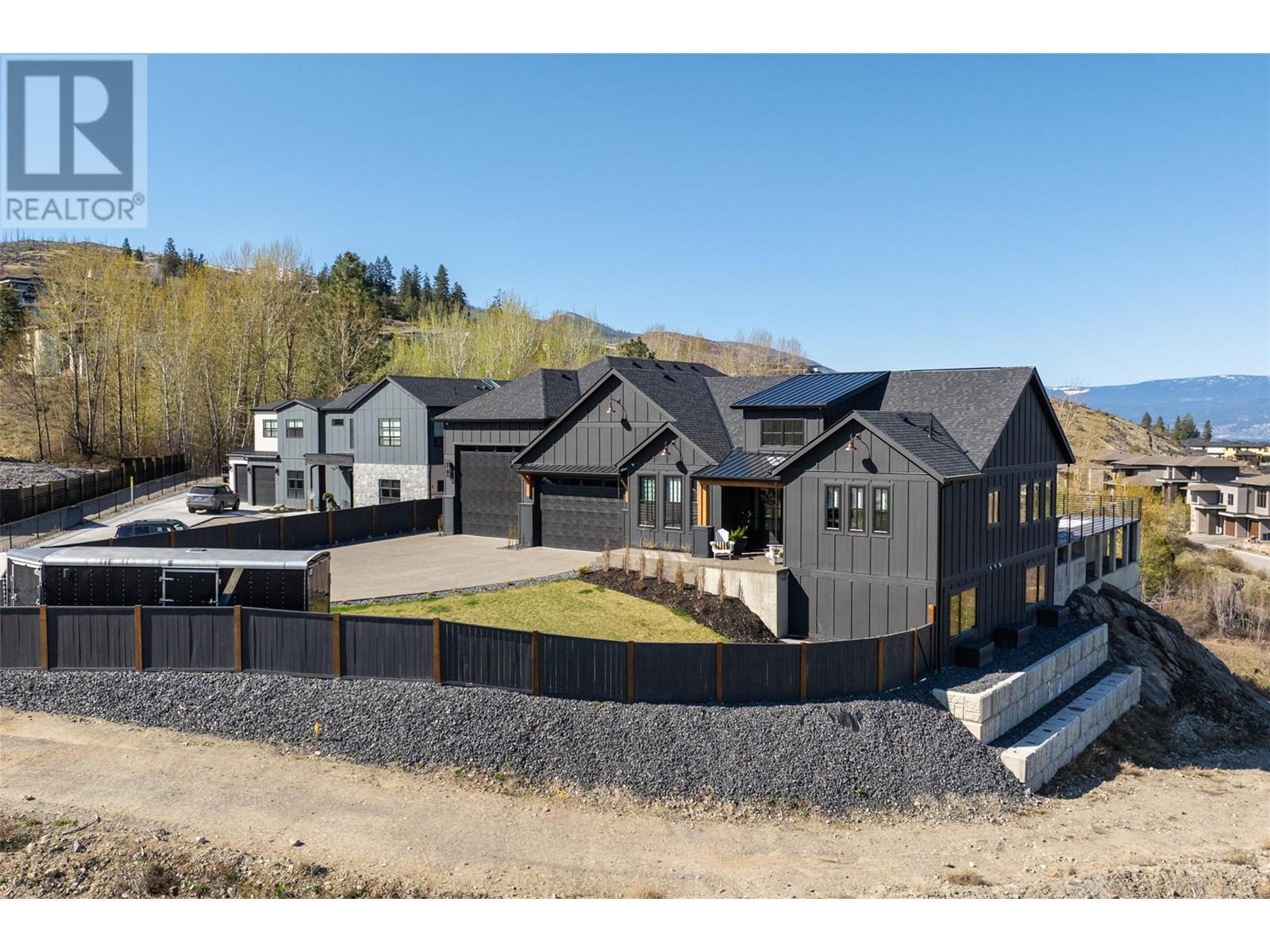 652 Trumpeter Road Kelowna