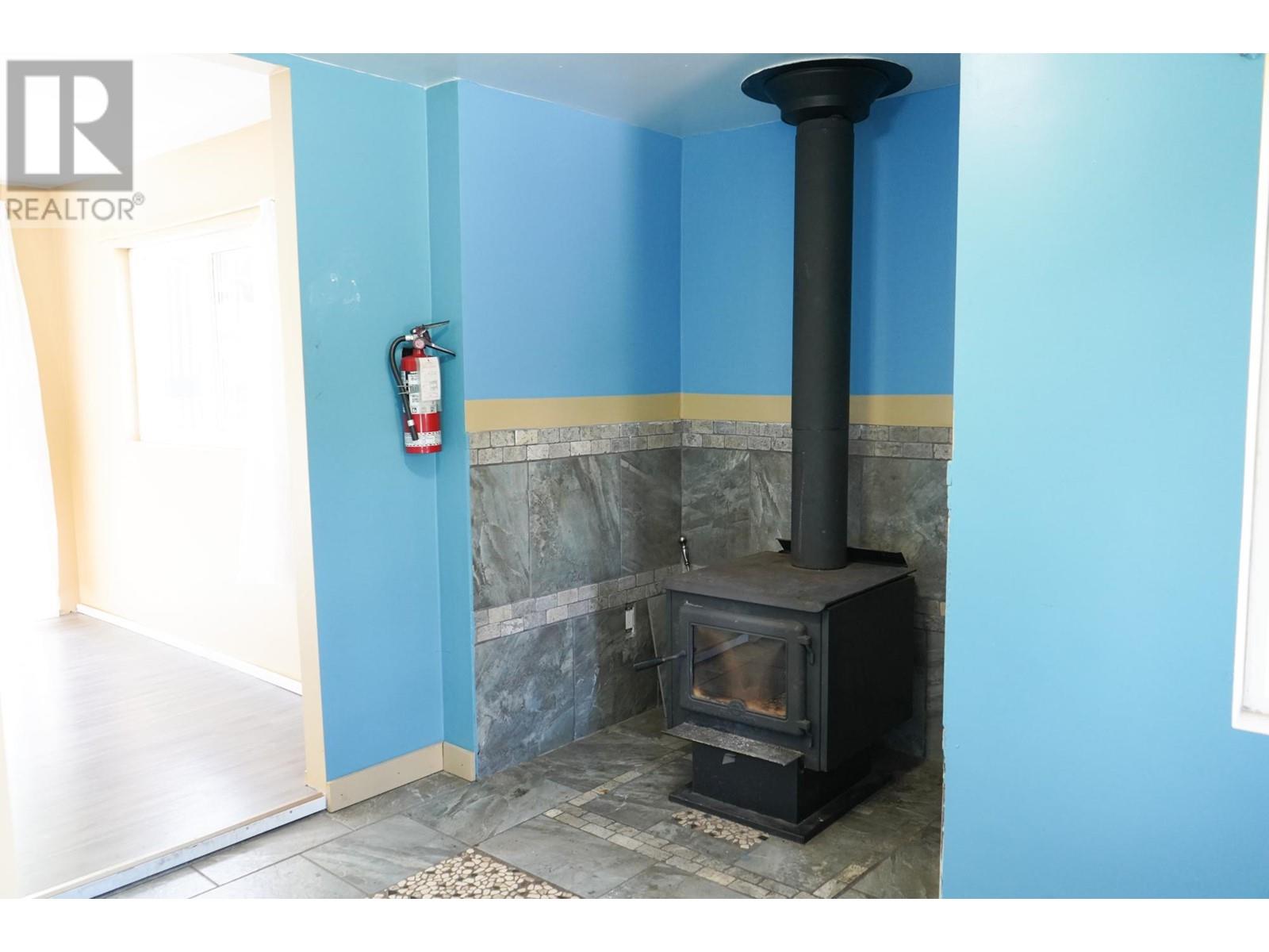 1721 Chasm Road, Clinton, British Columbia   - Photo 4 - 180101