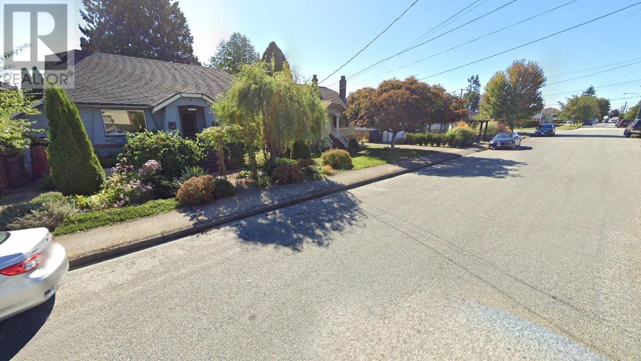 1216 Edinburgh Street, New Westminster, British Columbia  V3M 2V8 - Photo 3 - R2910488