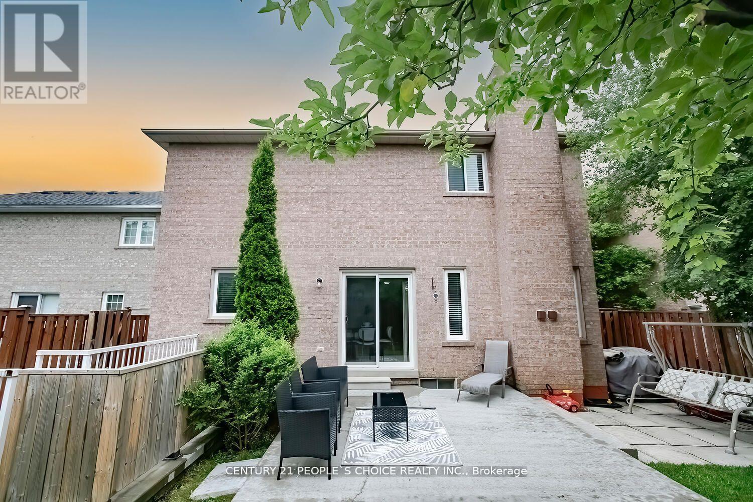 24 Vivians Crescent, Brampton (Fletcher's West), Ontario  L6Y 4V1 - Photo 40 - W9231451