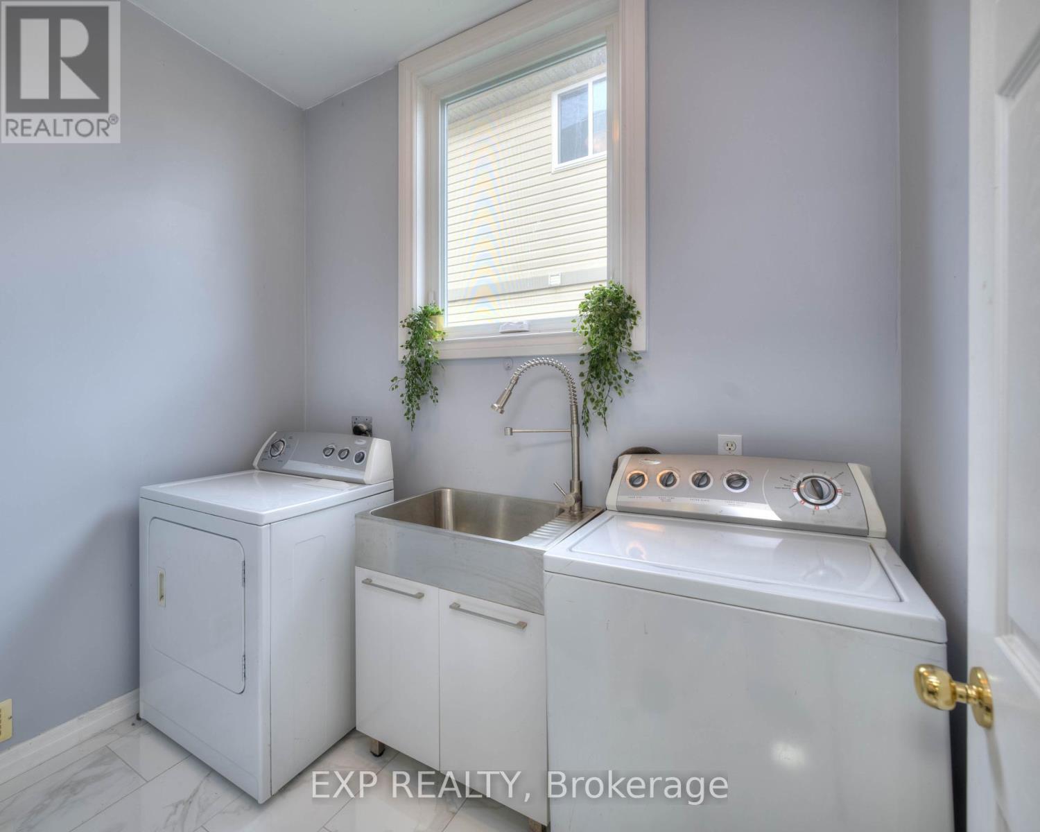 579 Brookmill Crescent, Waterloo, Ontario  N2V 2L9 - Photo 7 - X9231958