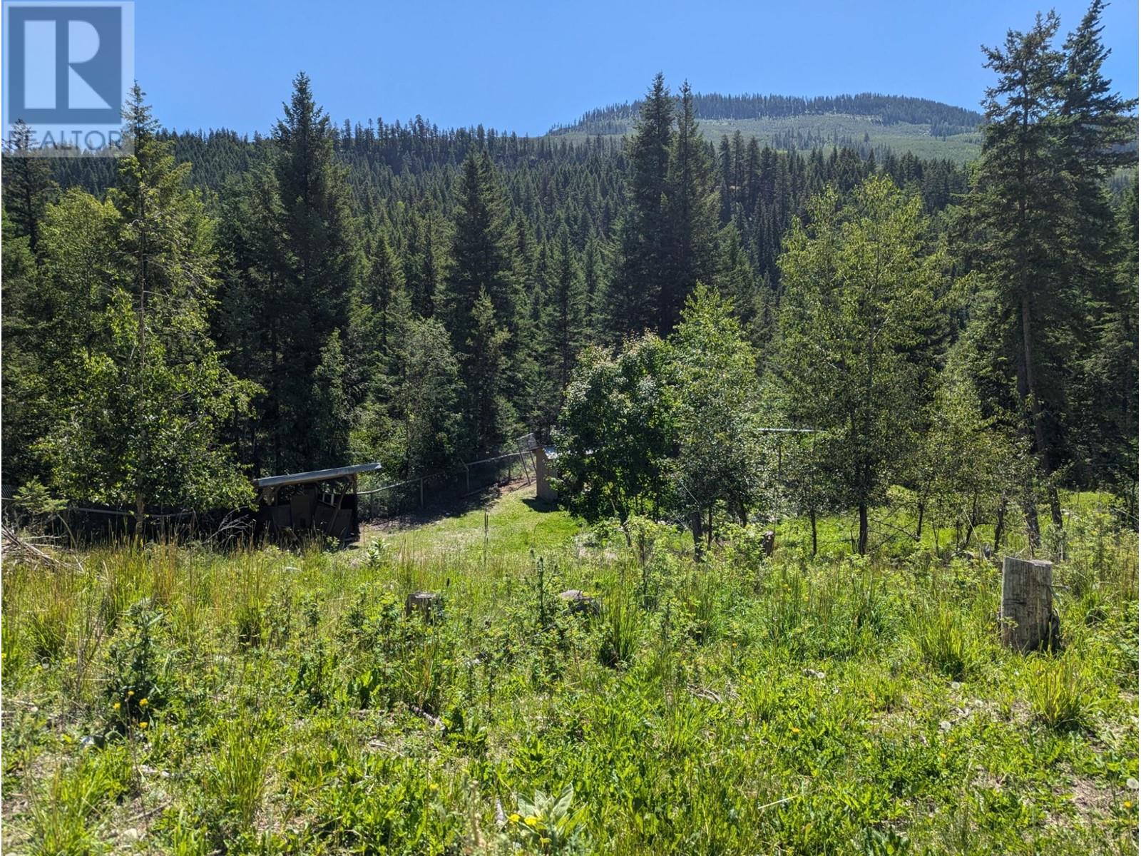 7160 CHINA VALLEY RD, chase, British Columbia