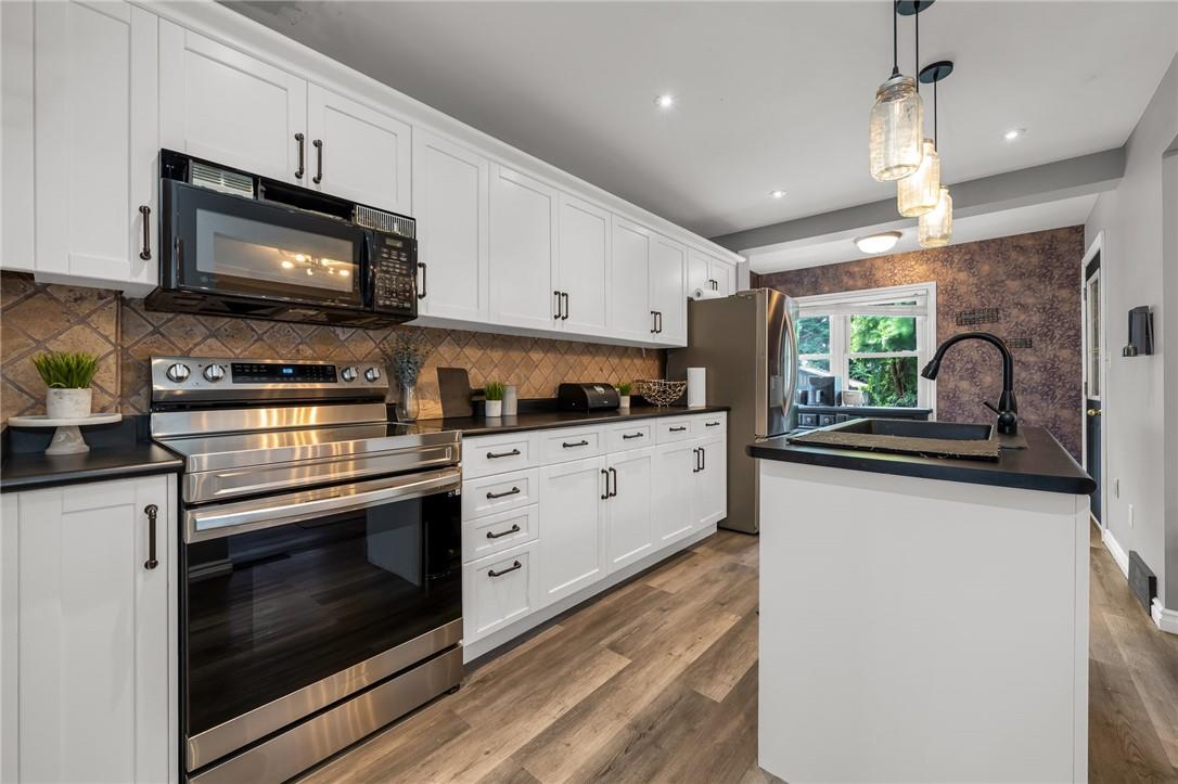 Image of property at 290 HUXLEY Avenue S