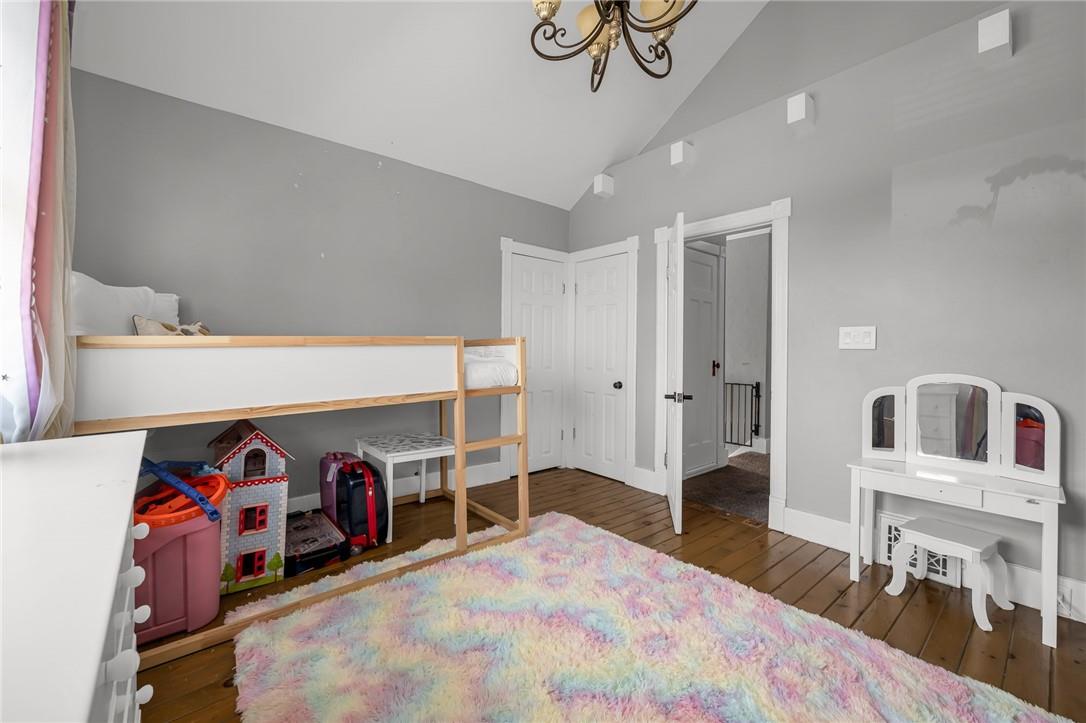 Image of property at 290 HUXLEY Avenue S