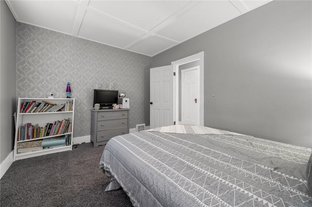 Image of property at 290 HUXLEY Avenue S