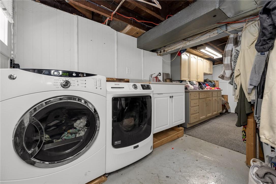 Image of property at 290 HUXLEY Avenue S