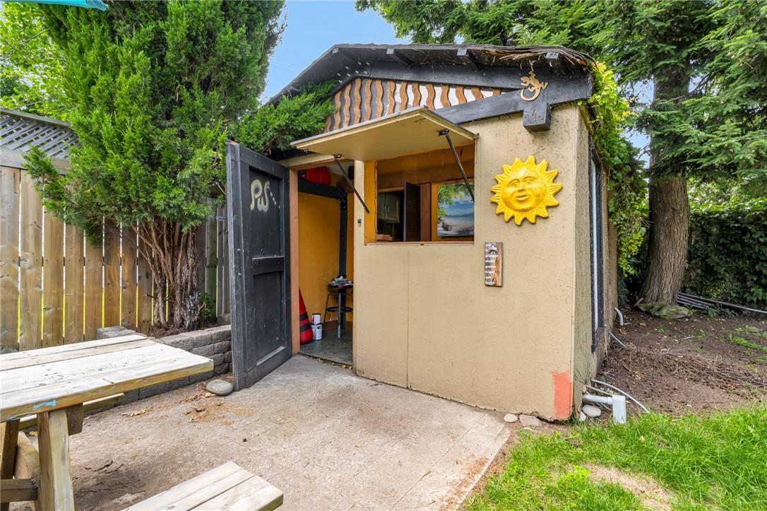 Image of property at 290 HUXLEY Avenue S