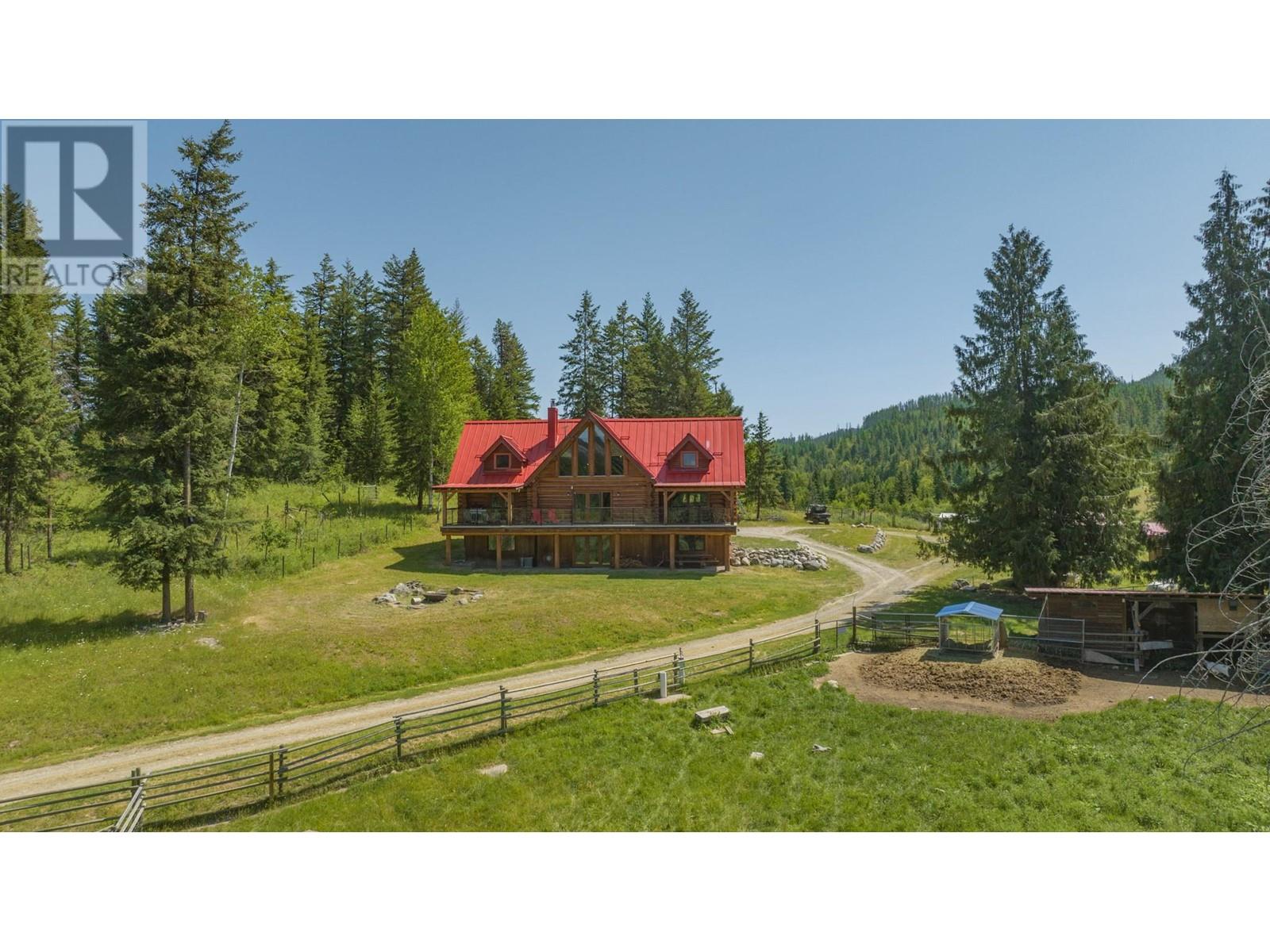 592 Bear Valley Road Lumby