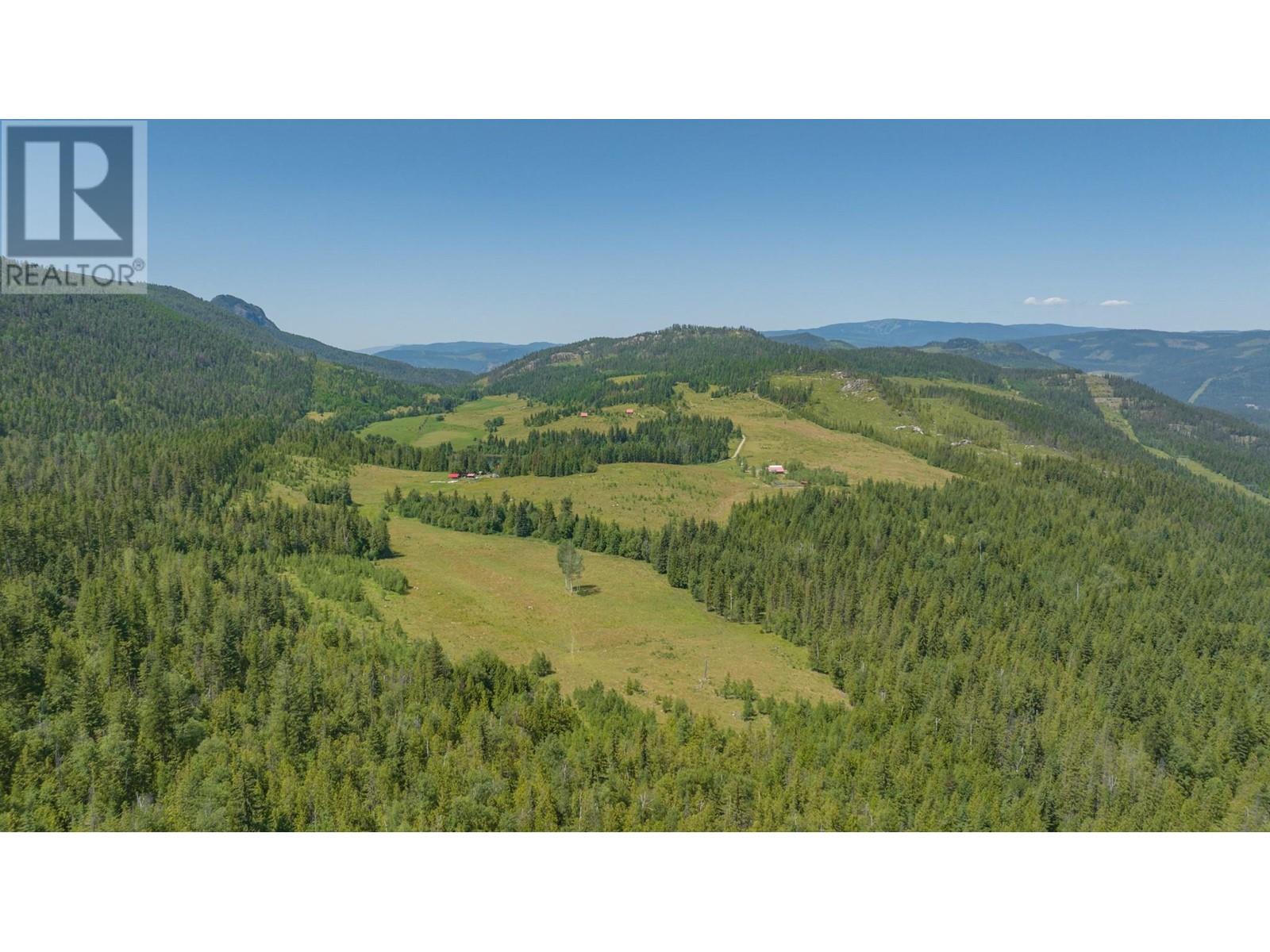 592 Bear Valley Road Lumby