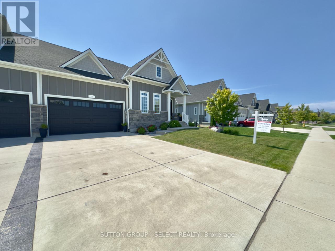 12 Brooklawn Drive, Lambton Shores (Grand Bend), Ontario  N0M 1T0 - Photo 7 - X9232377