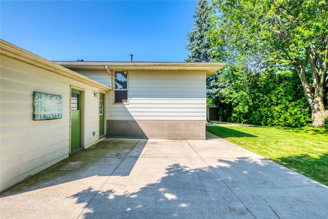 Image of property at 414 Bryant Crescent