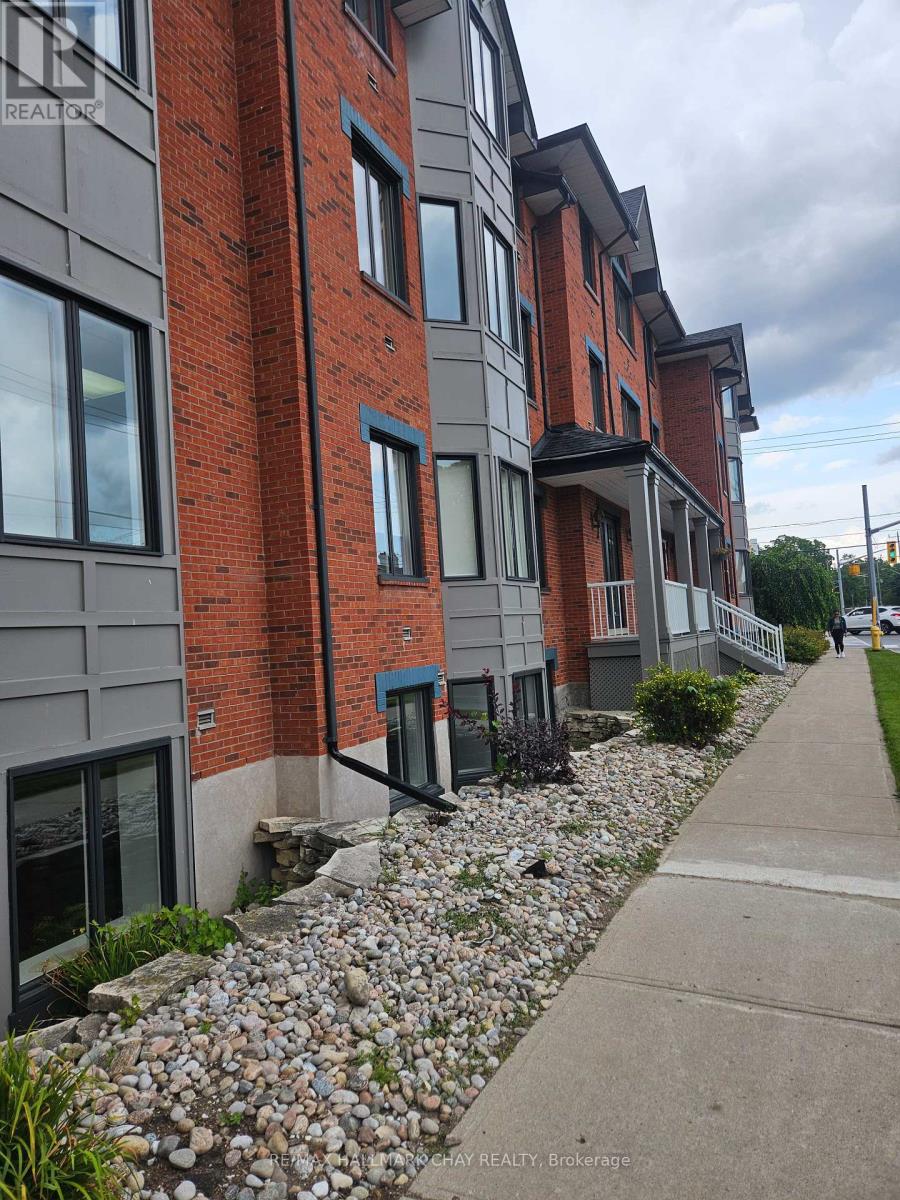 250 - 152 Bayfield Street, Barrie (City Centre), Ontario  L4M 3B5 - Photo 15 - S8488222