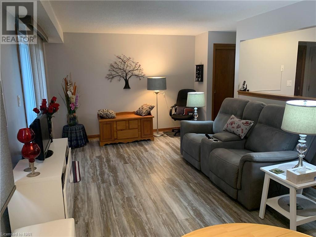 5222 Portage Road Unit# 202, Niagara Falls, Ontario  L2E 6B6 - Photo 13 - 40623644