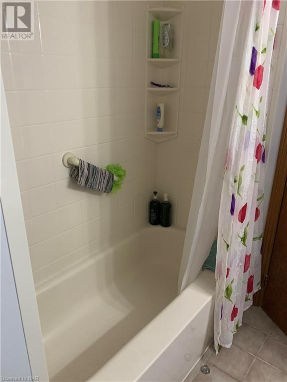 5222 Portage Road Unit# 202, Niagara Falls, Ontario  L2E 6B6 - Photo 16 - 40623644
