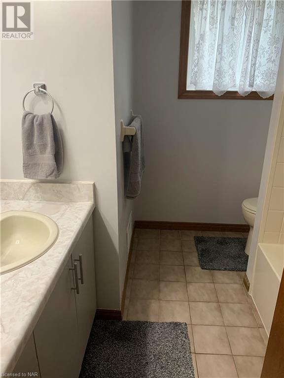 5222 Portage Road Unit# 202, Niagara Falls, Ontario  L2E 6B6 - Photo 17 - 40623644