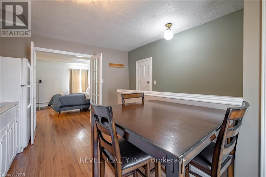 16 Dexter Street, St. Catharines, Ontario  L2S 2L6 - Photo 23 - X9233284