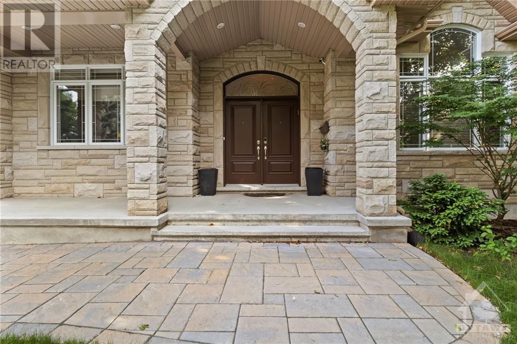 120 Rossland Avenue, Ottawa, Ontario  K2G 2L3 - Photo 2 - 1404861