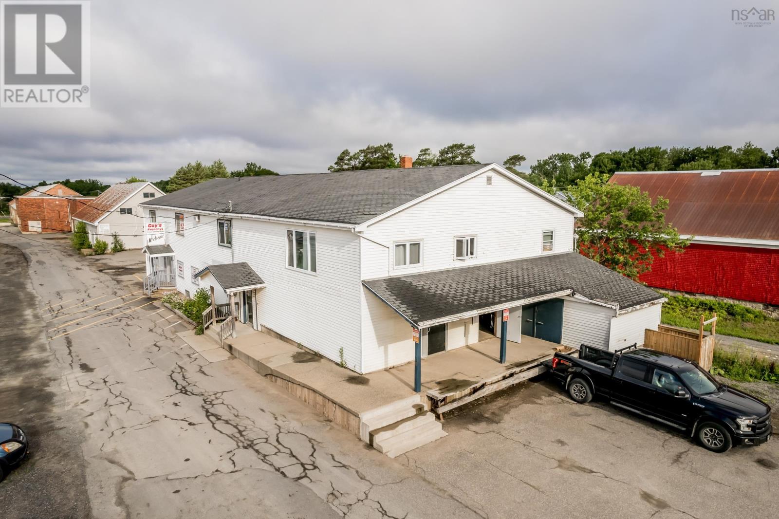 104 Front Street, Berwick, Nova Scotia  B0P 1E0 - Photo 1 - 202418314